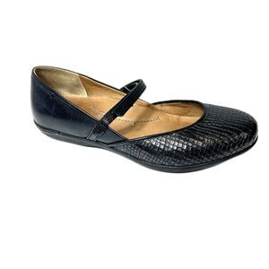 Dansko Nanette Black Leather Reptile Embossed Mary Jane Flat Shoes Size 39 US 9